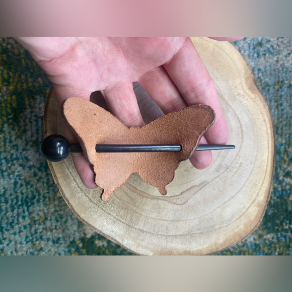 Vintage Y2K tan leather butterfly hair pin accessory - Picture 4 of 6